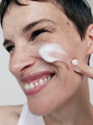 Active Collagen Wonder Moisturizer swatch on face